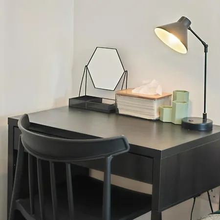 펜션 Gated 4 Guests House Free Parking