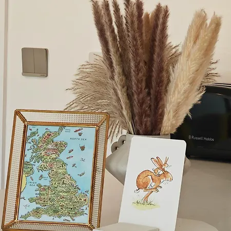 Gated 4 Guests House Free Parking בית נופש *